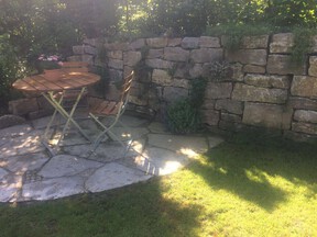 Scheuermann-Naturstein-Showroom-Mauern-Rustikal-20